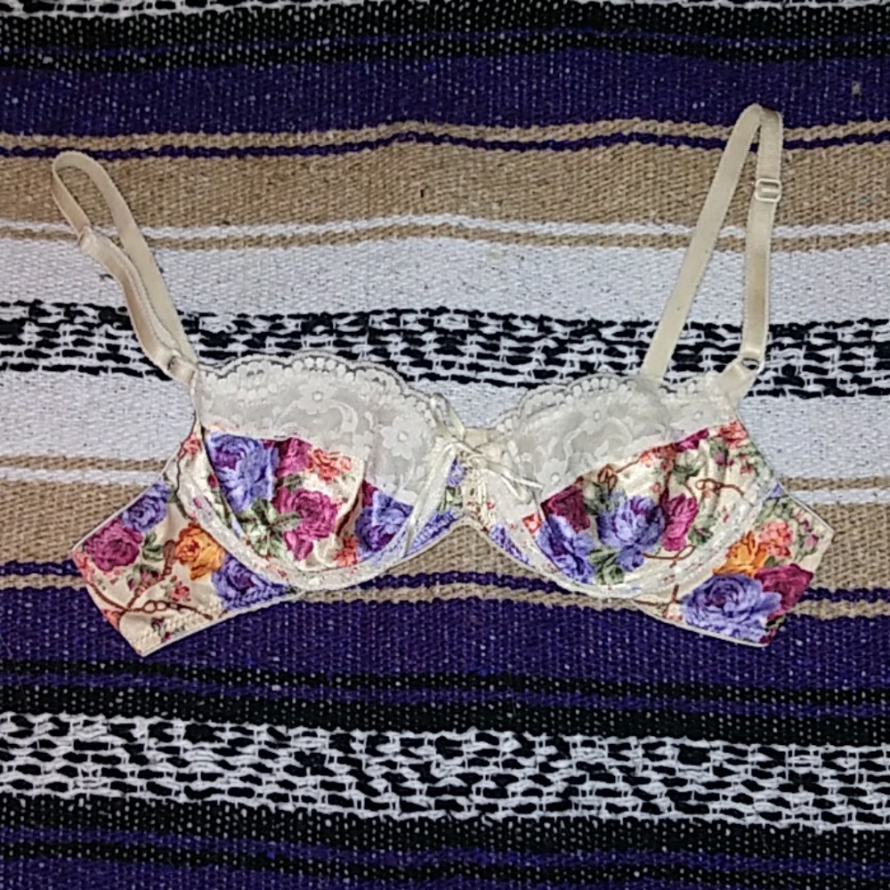 Vintage rose print bra
